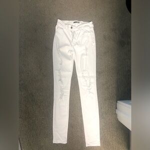 FASHION NOVA - Distressed Jeans, White, Size 5 US